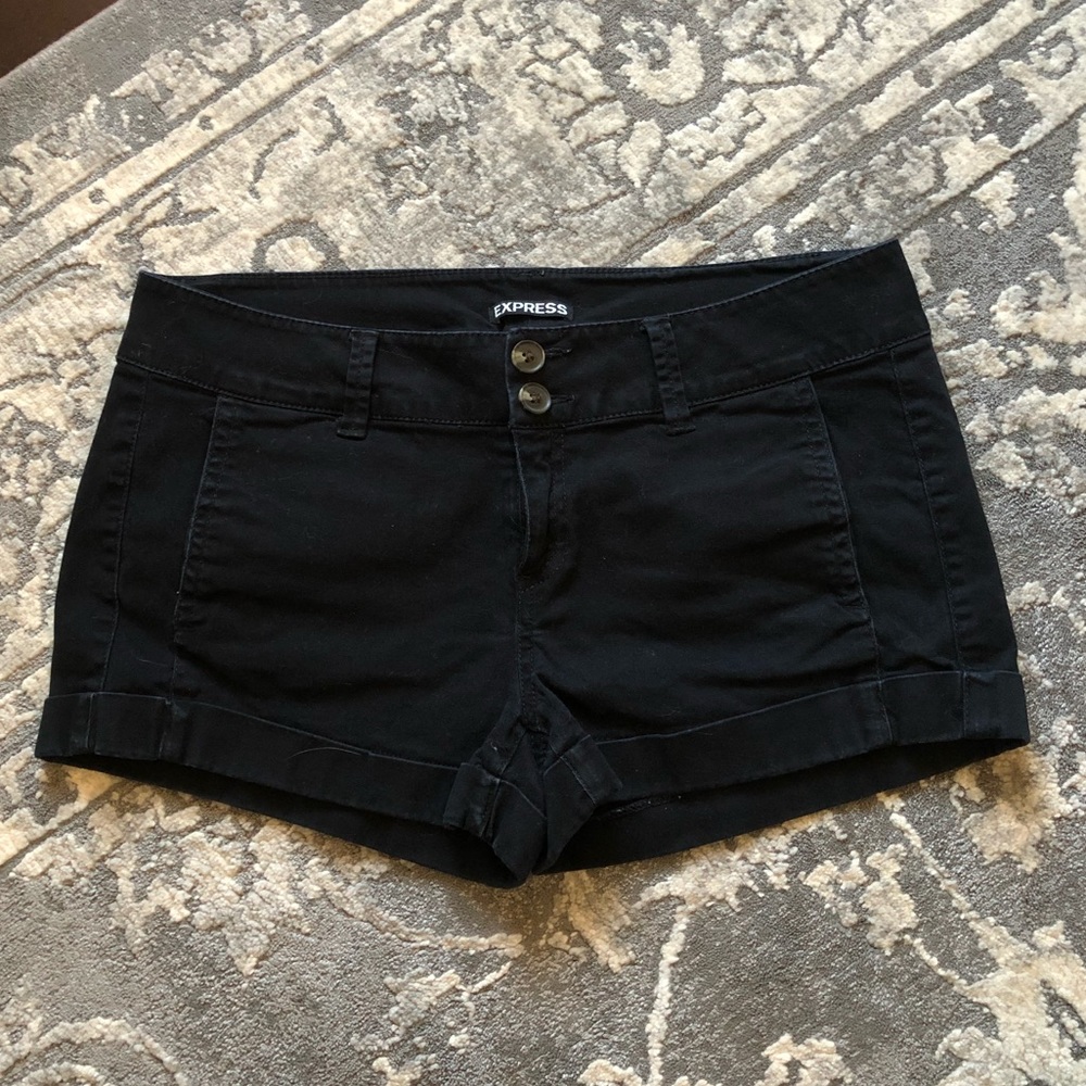 Express Size 6 Women’s Shorts